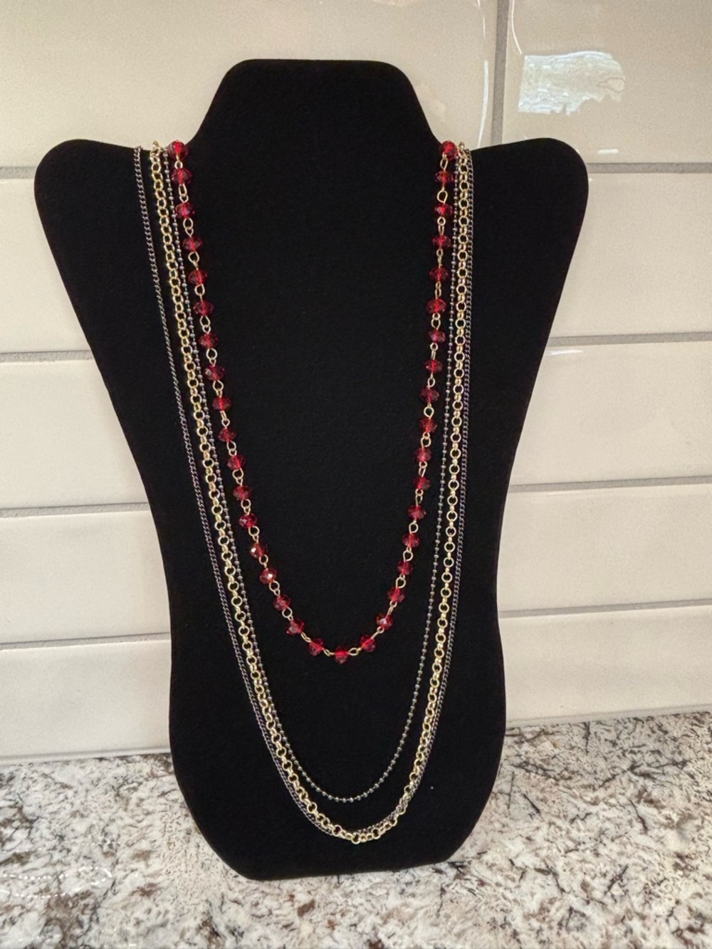 NECKLACE (FOUR STRANDS)
